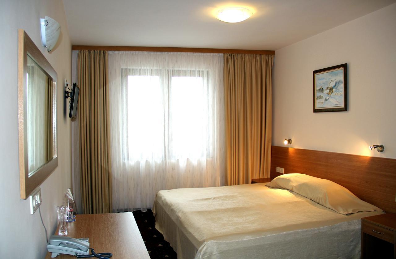 Hotel Coop Rozhen Пампорово Екстер'єр фото