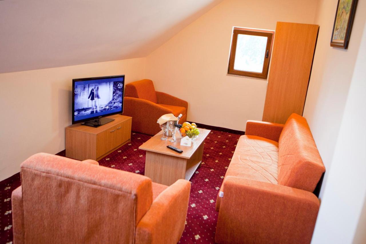 Hotel Coop Rozhen Пампорово Екстер'єр фото